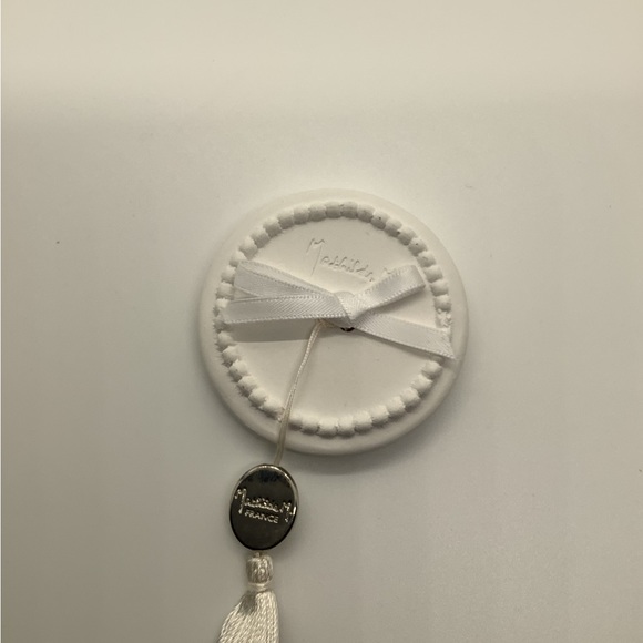 Mathilde M. Bouquet Précieux Scented Candle ( 1.9 0z) - Picture 4 of 5